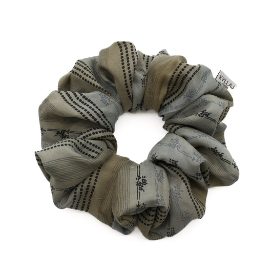 Flower Scrunchie M - No. 212